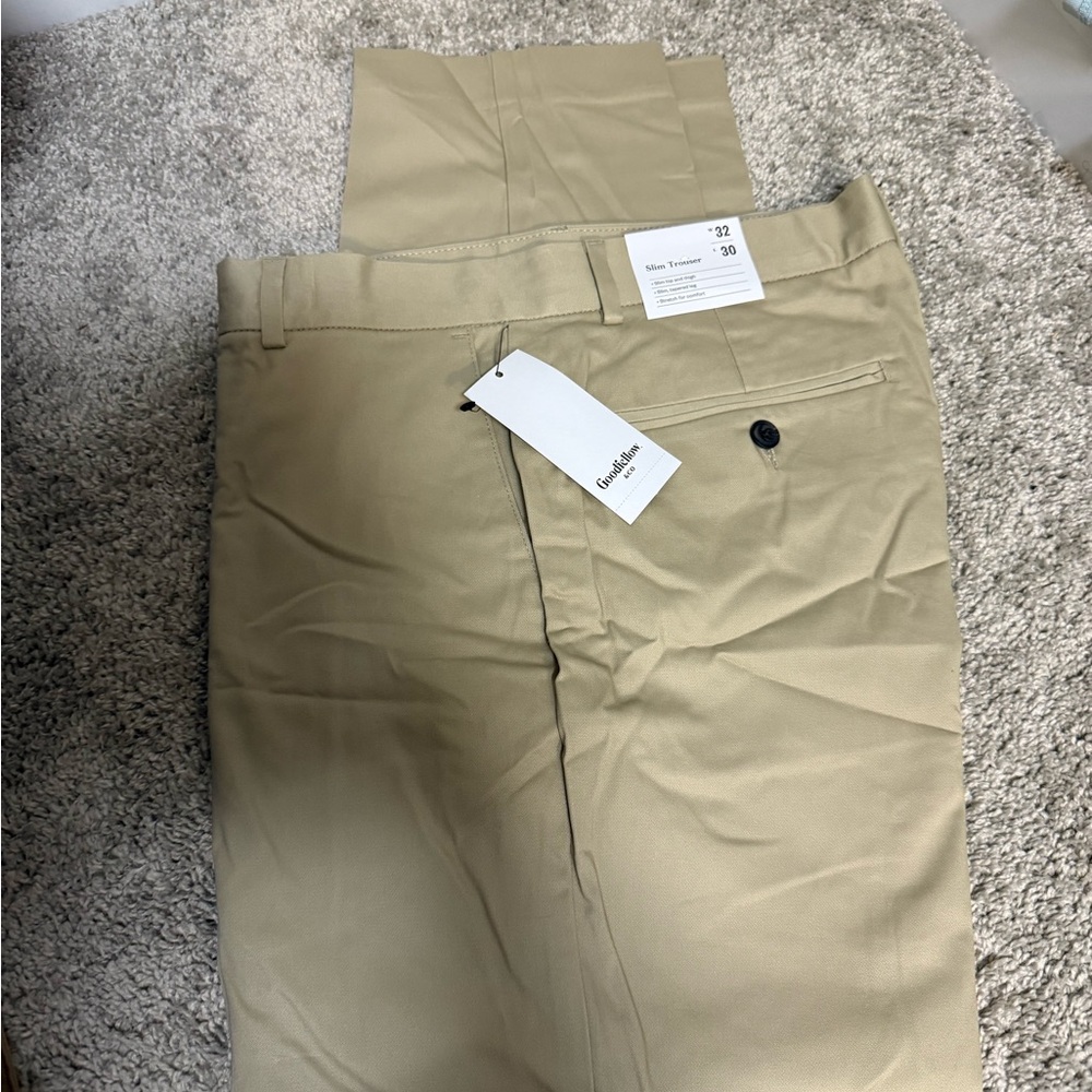 Mens pants size 32x30 Goodfellow & Co Men's Khaki Chinos